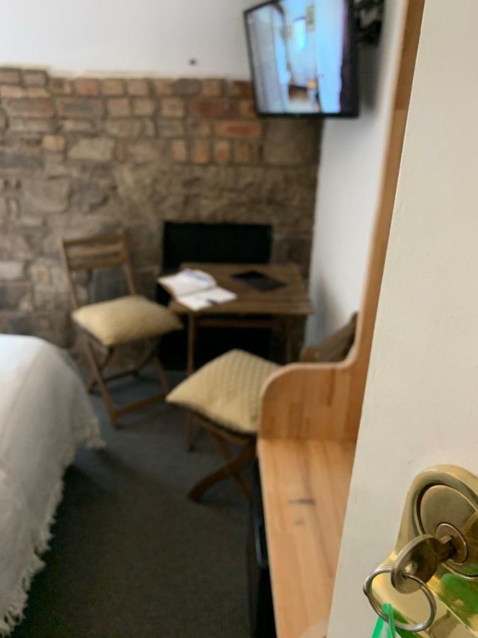 Royal Mile Balconies By The Castle 5* EDI